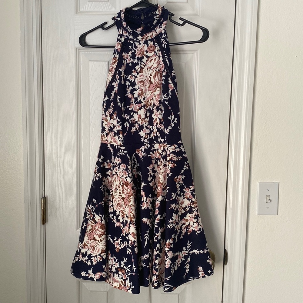 B. Darlin Floral Dress size 5/6